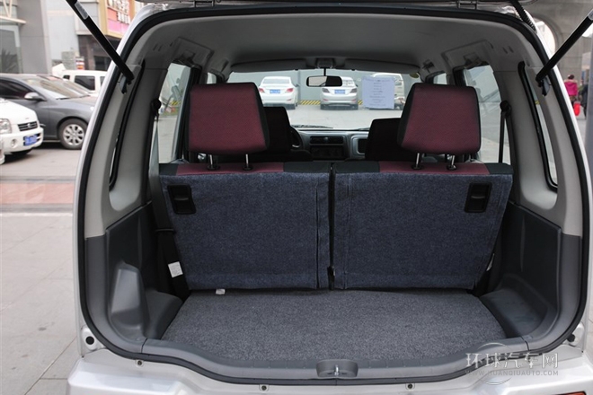 2013款 創業版 1.0L 實用3型