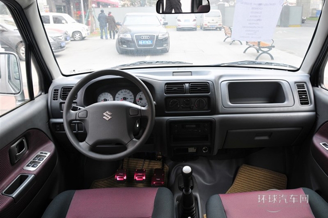 2013款 創(chuàng)業(yè)版 1.0L 實(shí)用3型