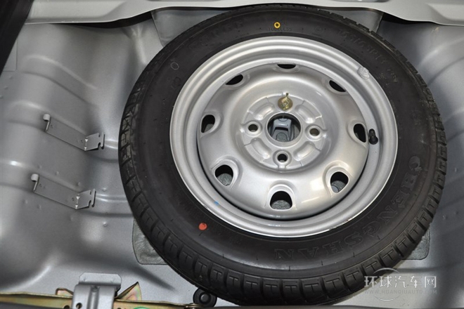 2013款 創(chuàng)業(yè)版 1.0L 舒適型