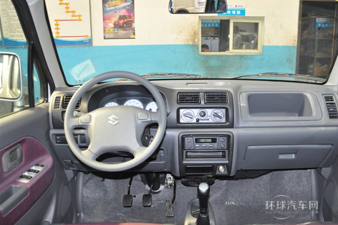 2013款 創業版 1.0L 舒適型