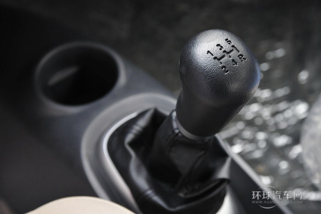 2013款 全能升級版 1.4L 標(biāo)準(zhǔn)型