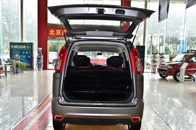 2013款 改款 1.4L 豪華版