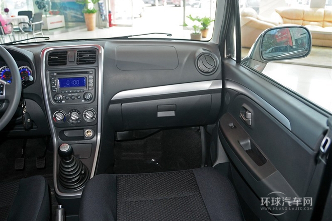 2013款 改款 1.4L 豪華版