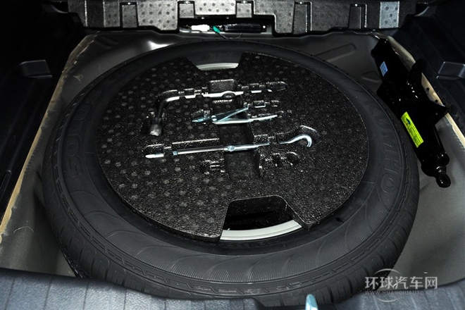 2013款 運(yùn)動(dòng)版 1.5T 手動(dòng)兩驅(qū)尊貴型