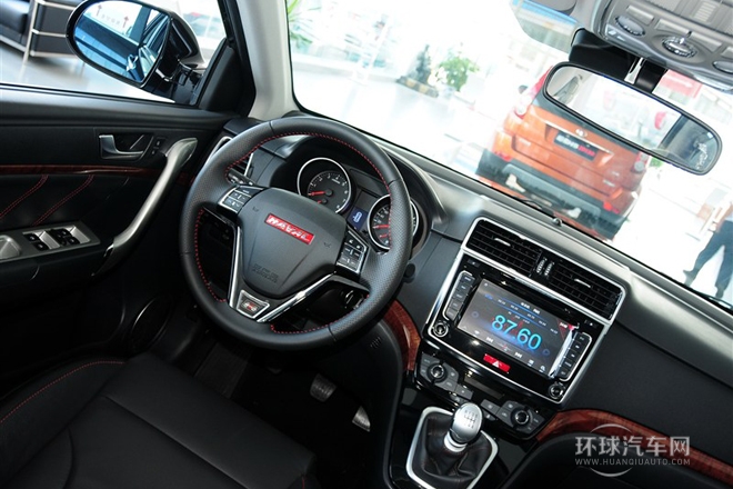 2013款 運動版 1.5T 手動兩驅尊貴型