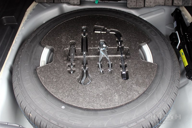 2013款運動版 1.5T  手動兩驅精英型