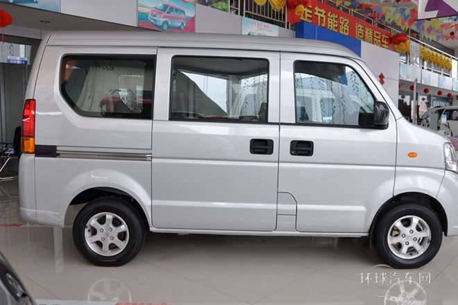 2009款 1.4L手動標準型 陽光版