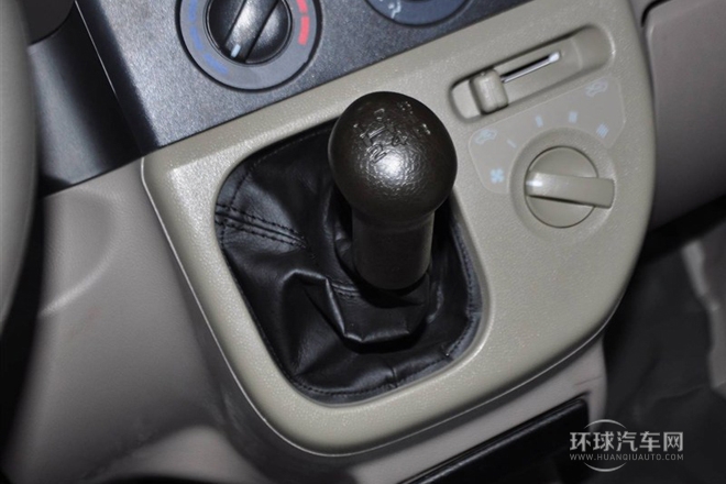 2009款 1.4L手動舒適型 陽光版