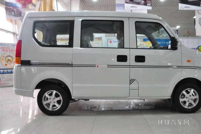 2009款 1.4L手動舒適型 陽光版