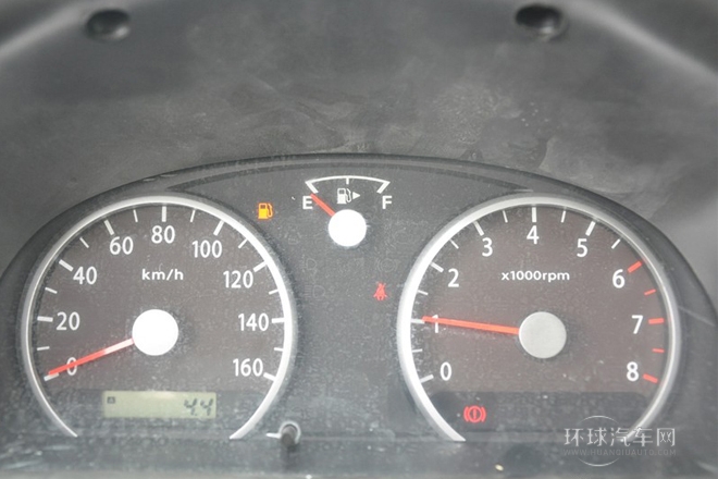 2010款 1.2L手動(dòng)標(biāo)準(zhǔn)型 陽光版