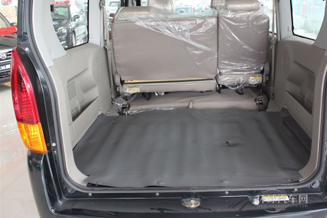 2010款 1.2L手動舒適型 陽光版