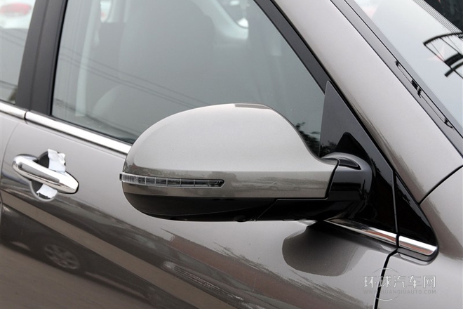 2013款 升級版 1.5T 手動兩驅(qū)尊貴型