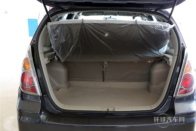 2013款 兩廂 1.4L 手動(dòng)豪華型