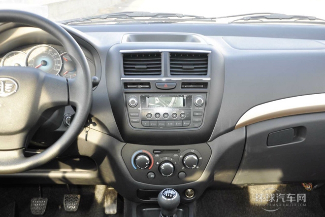 2013款 1.5L 手動(dòng)標(biāo)準(zhǔn)型 國(guó)IV