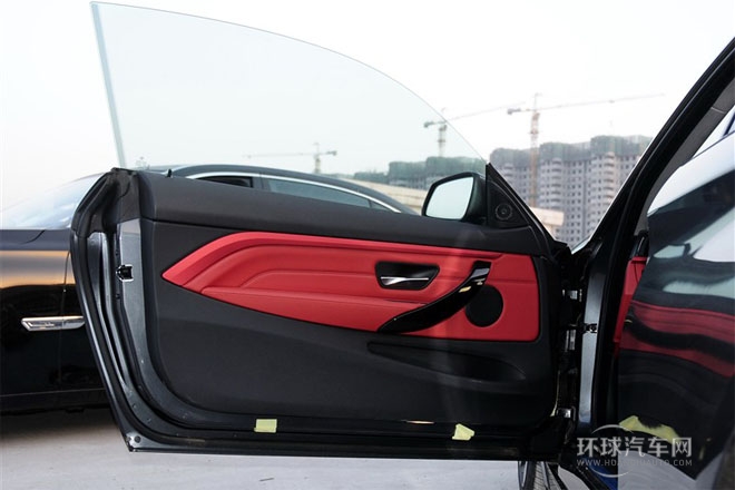 2014款 428i 運(yùn)動(dòng)設(shè)計(jì)套裝