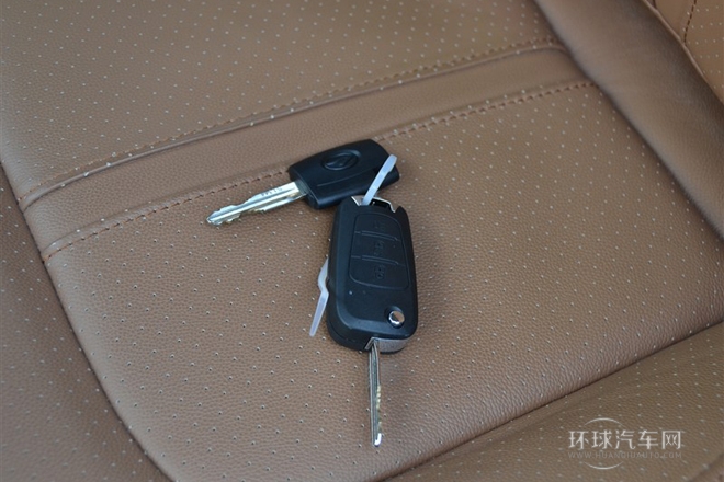 2013款 2.0T 手動(dòng)創(chuàng)行版