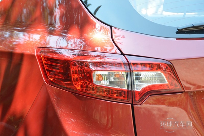 2013款 2.0T 手動創行版