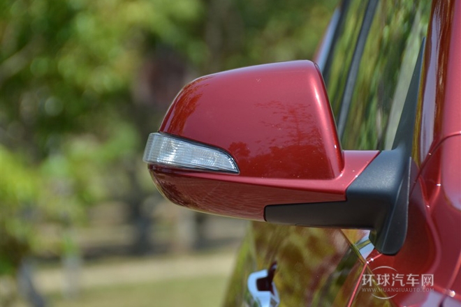 2013款 2.0T 手動創行版