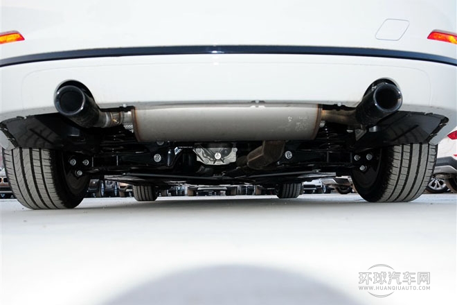 2014款 435i 運(yùn)動(dòng)設(shè)計(jì)套裝