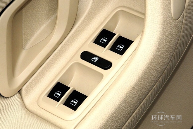 2013款 1.4L 自動(dòng)晶致版