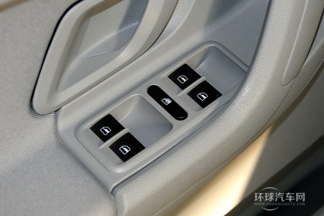 2013款 1.4L 手動(dòng)晶靈版