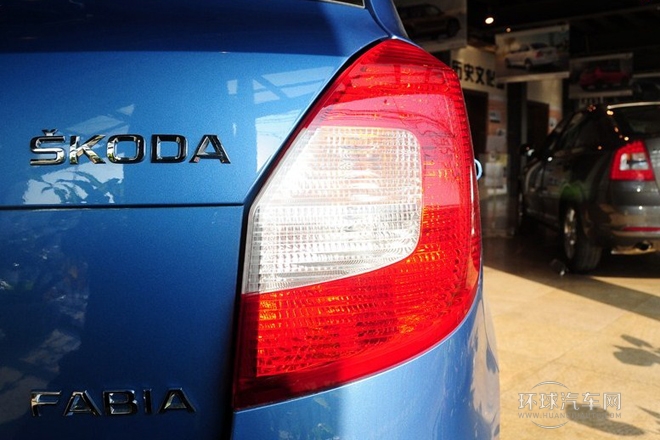 2013款 1.4L 手動(dòng)晶靈版