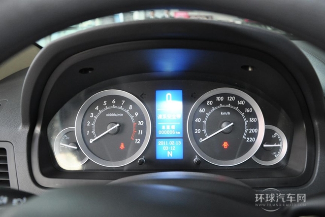 2014款 兩廂 E150 EV 電動時尚版