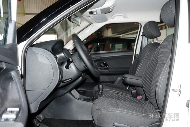 2013款 1.6L 手動Sport版