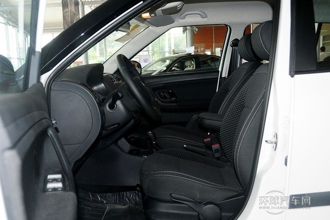 2013款 1.6L 自動Sport版