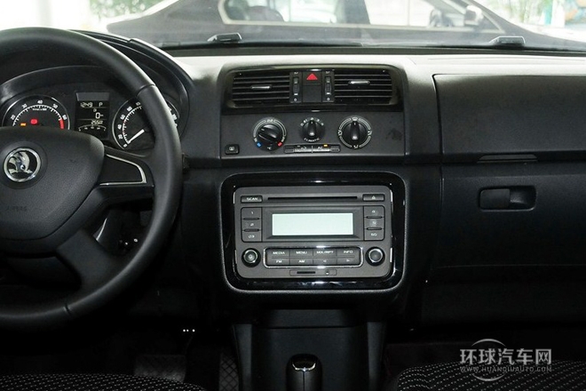 2013款 1.6L 自動Sport版