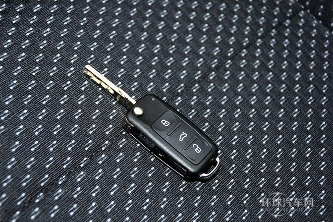 2013款 1.6L 自動Monte carlo版