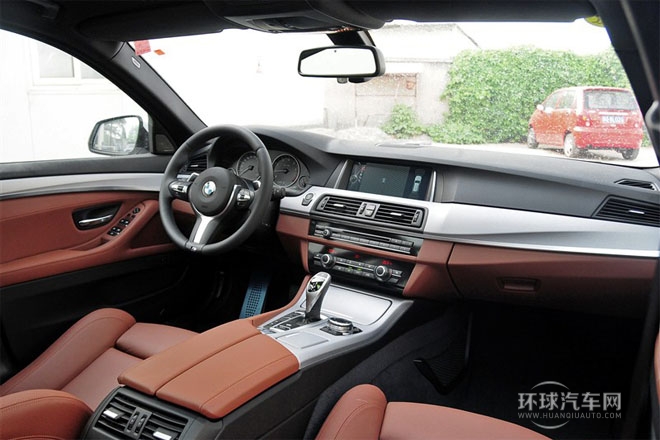 2014款 528i xDrive M運(yùn)動(dòng)型 旅行版