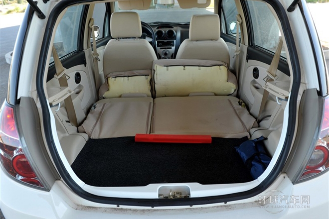 2010款 1.0L 進取型