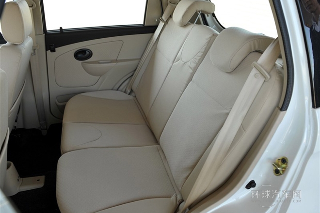 2010款 1.0L 進取型