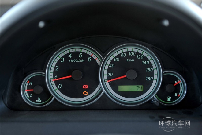 2010款 1.0L 進取型