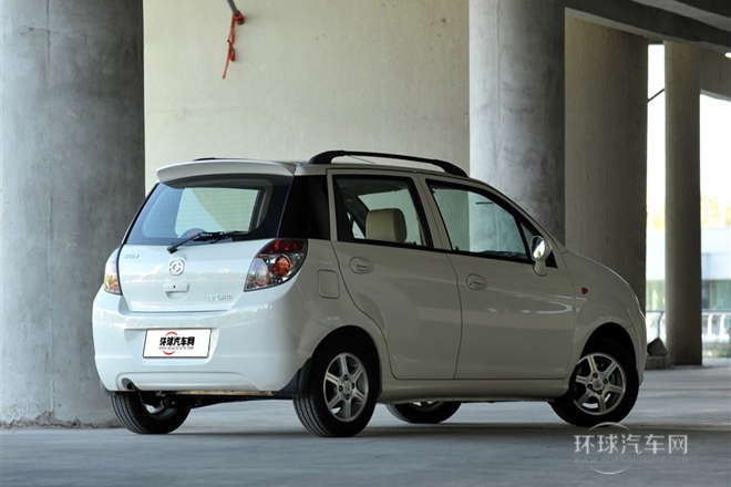 2010款 1.0L 進取型