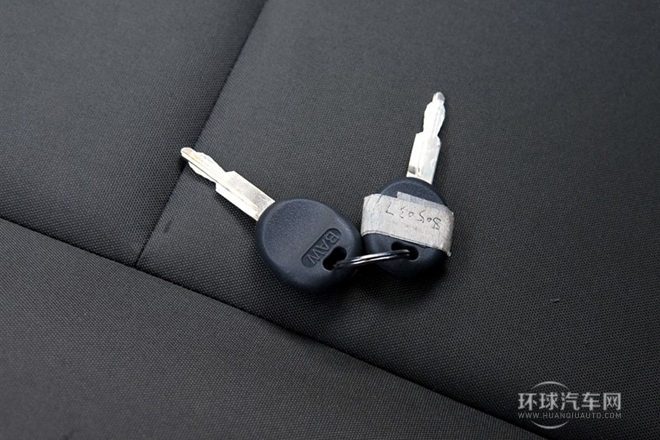 2008款 2.7L 五門四驅(qū)汽油版