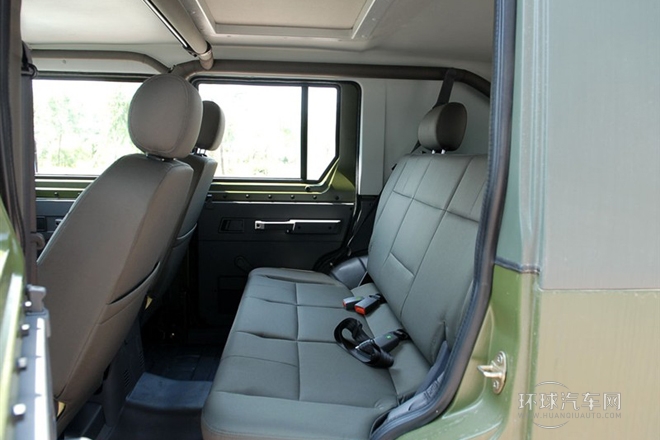 2008款 2.7L 五門四驅汽油版