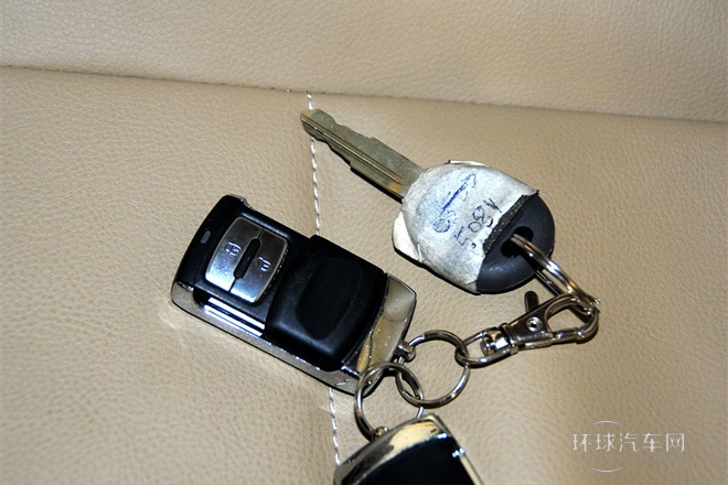 2011款 2.2L 四驅豪華型