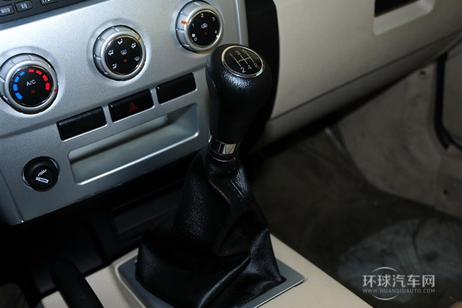 2011款 2.2L 四驅(qū)豪華型