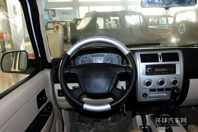 2011款 2.2L 四驅(qū)豪華型