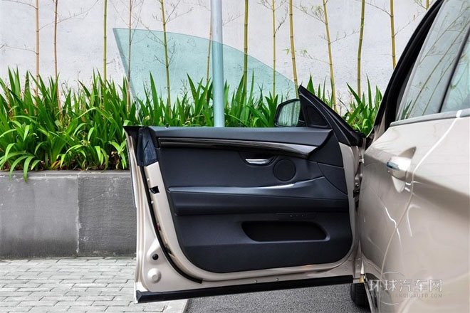 2014款 528i 設(shè)計(jì)套裝型