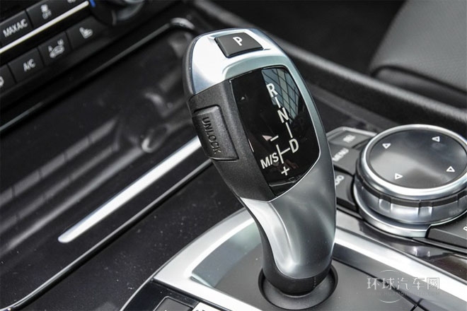 2014款 528i 設(shè)計(jì)套裝型