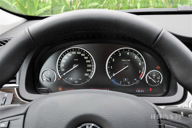 2014款 528i 設計套裝型