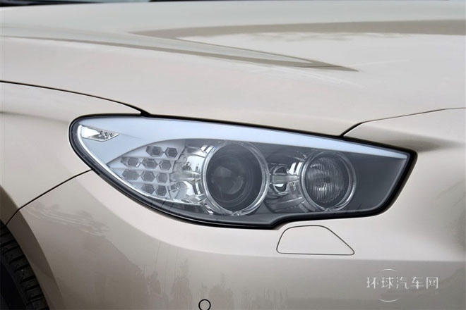 2014款 528i 設計套裝型