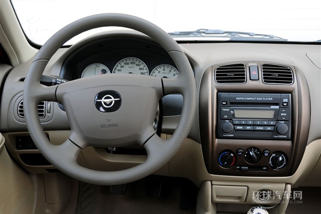 2011款 1.3L 手動(dòng)豪華型