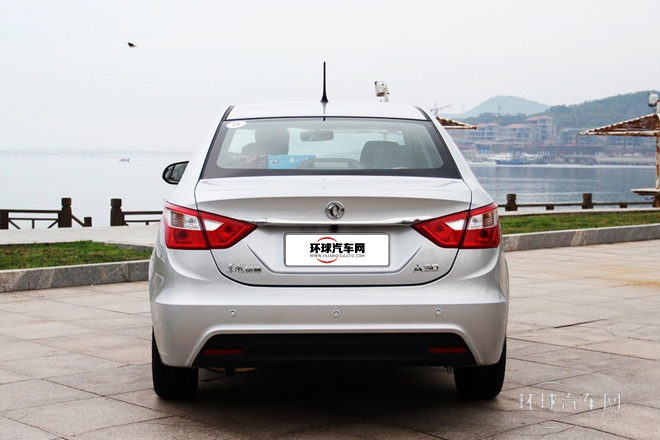 2014款 1.5L 手動智驅尊尚型