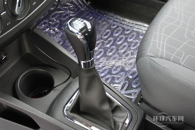 2014款 1.5L 手動智驅尊尚型