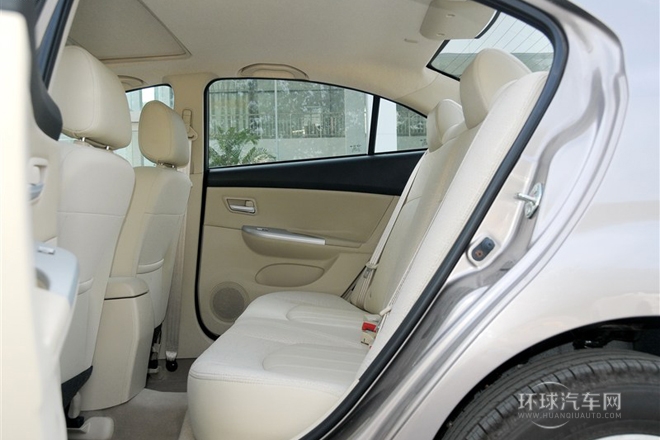 2013款 三廂 1.6L 手動精英版