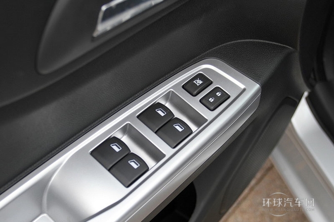 2014款 1.5L 手動智驅尊尚型